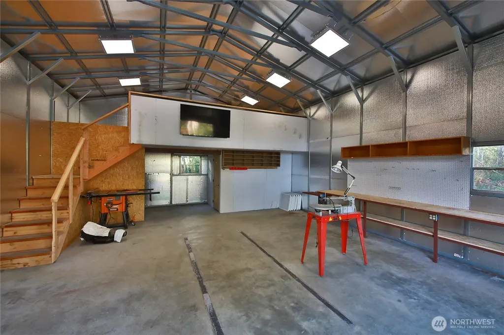 963 Little Valley Lane Freeland WA 98249