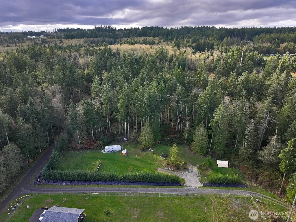 963 Little Valley Lane Freeland WA 98249