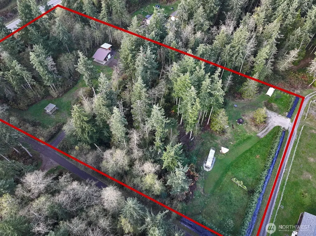 963 Little Valley Lane Freeland WA 98249