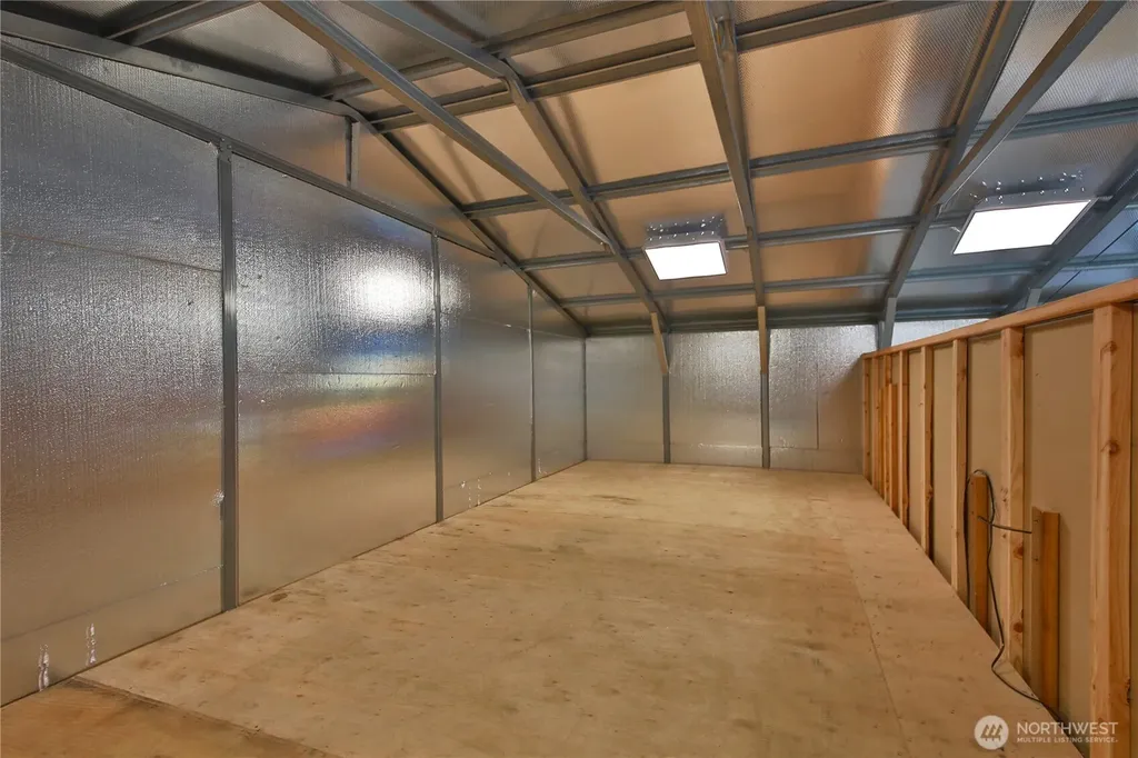 963 Little Valley Lane Freeland WA 98249
