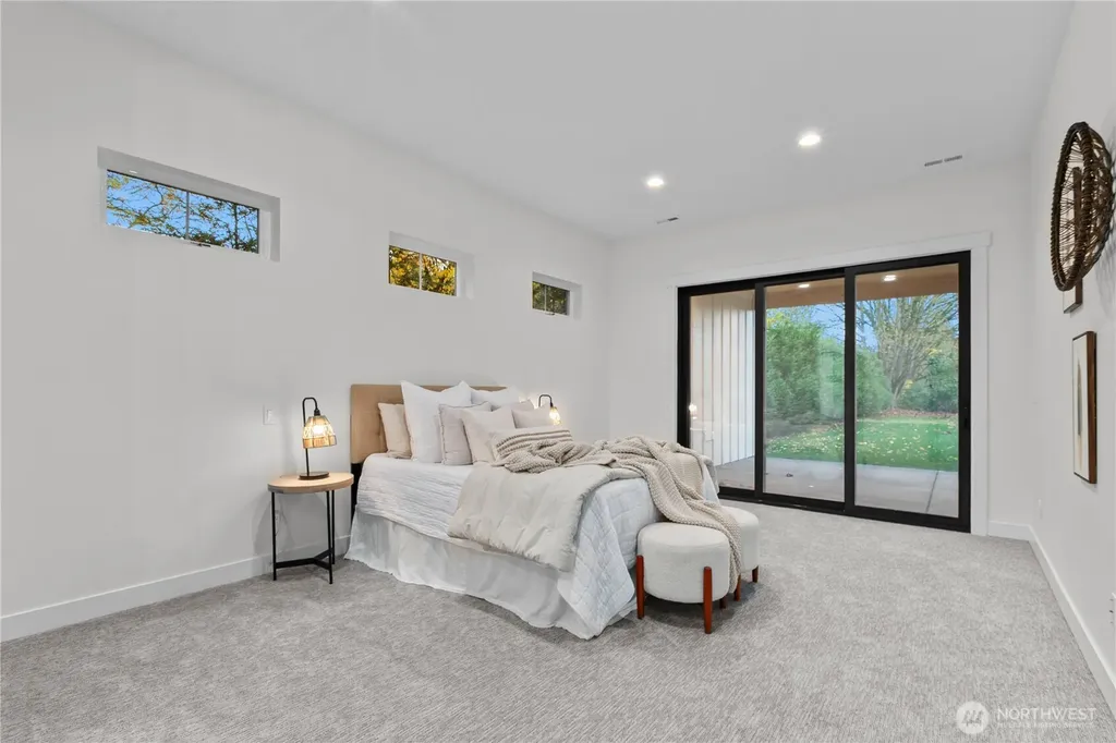 137 E Cedar Drive Lynden WA 98264
