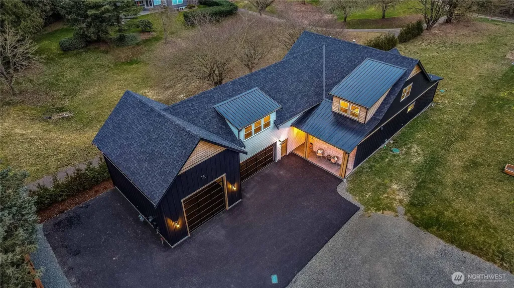 137 E Cedar Drive Lynden WA 98264