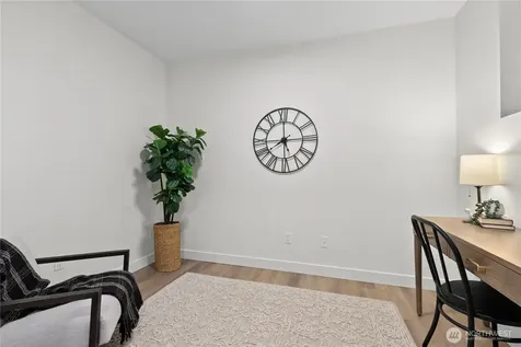 137 E Cedar Drive Lynden WA 98264