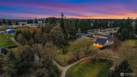 137 E Cedar Drive Lynden WA 98264