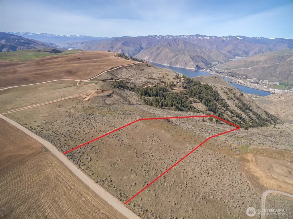 12 Road S NW Waterville WA 98858