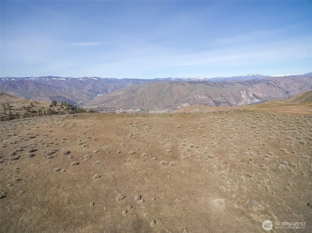 12 Road S NW Waterville WA 98858