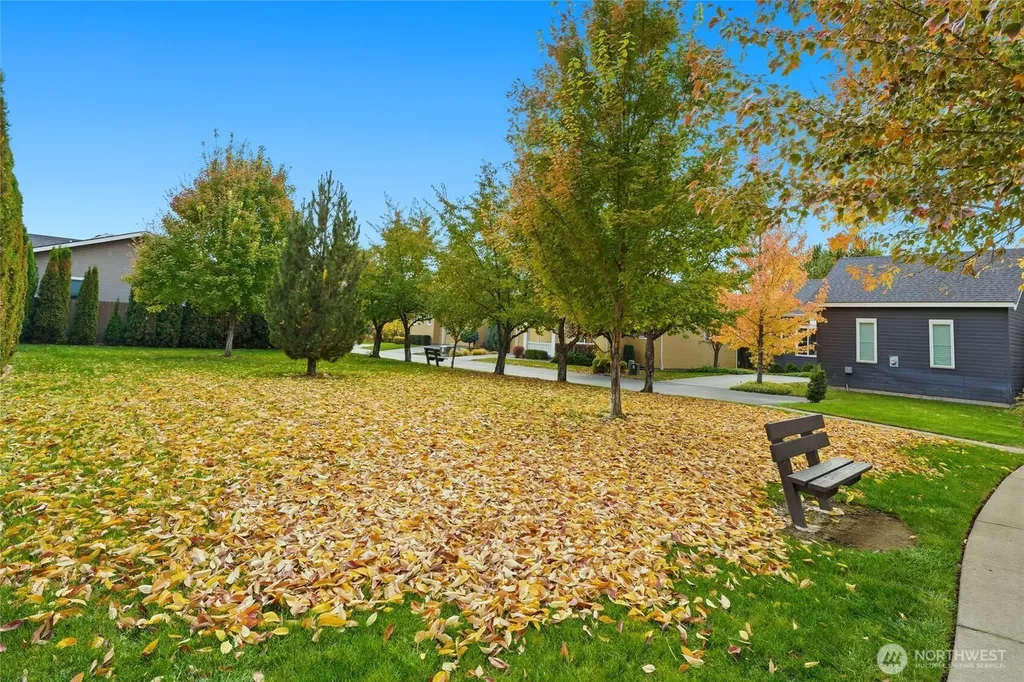 706 Nuthatch Drive College Place WA 99324