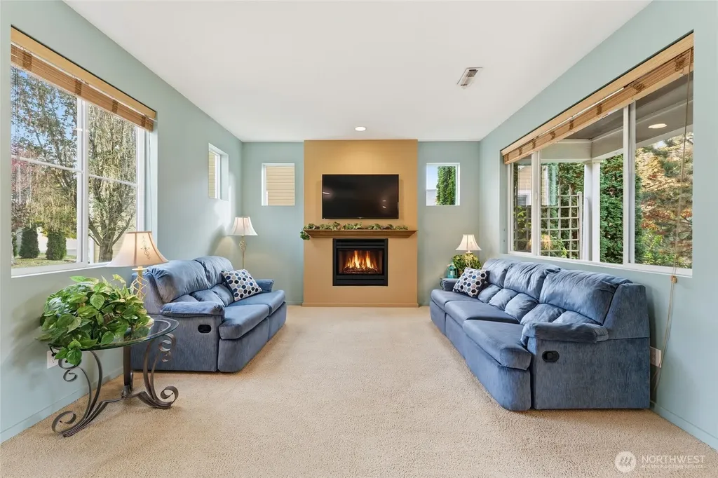 706 Nuthatch Drive College Place WA 99324