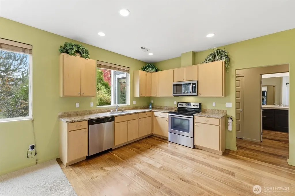 706 Nuthatch Drive College Place WA 99324