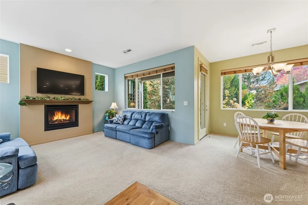 706 Nuthatch Drive College Place WA 99324