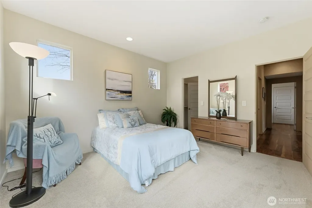 706 Nuthatch Drive College Place WA 99324