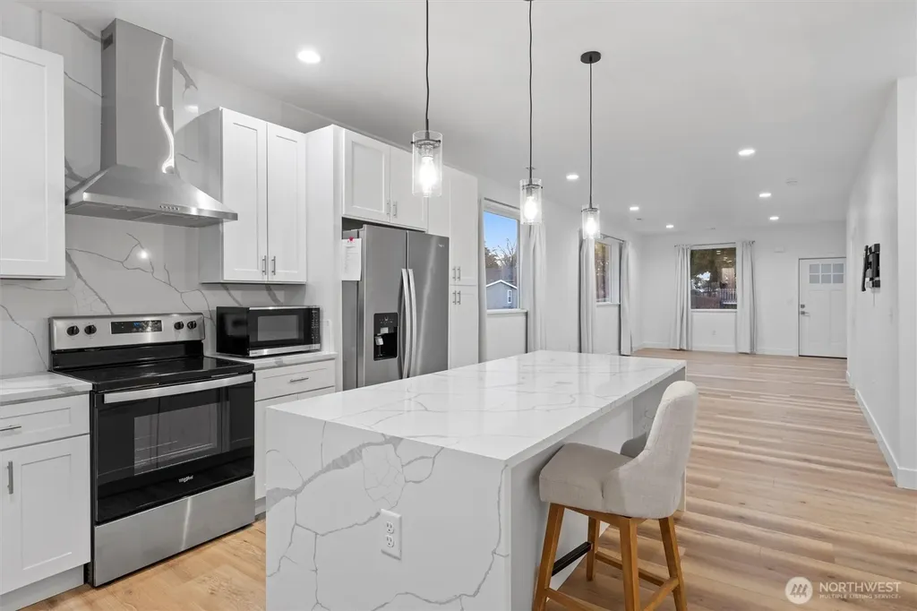 516 W Main Avenue Soap Lake WA 98851