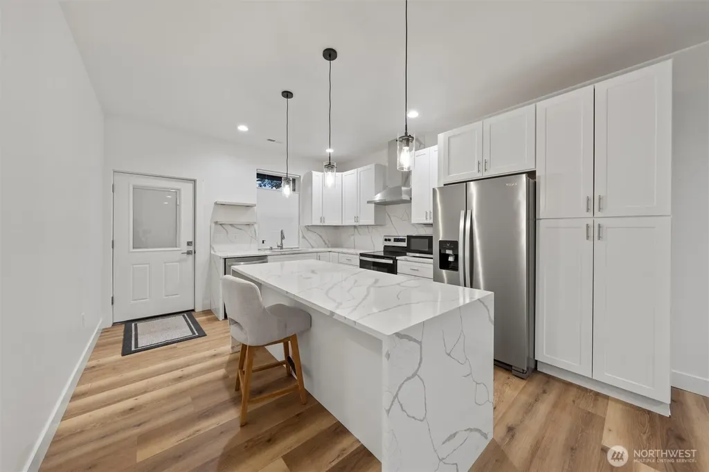 516 W Main Avenue Soap Lake WA 98851