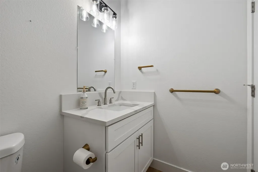 516 W Main Avenue Soap Lake WA 98851