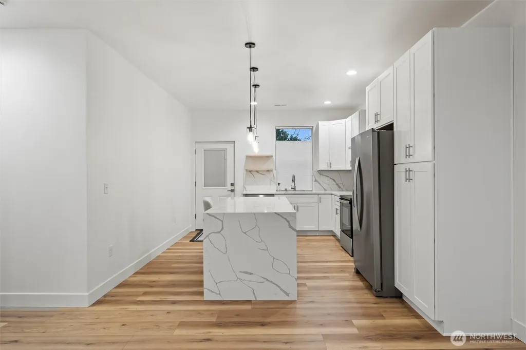 516 W Main Avenue Soap Lake WA 98851