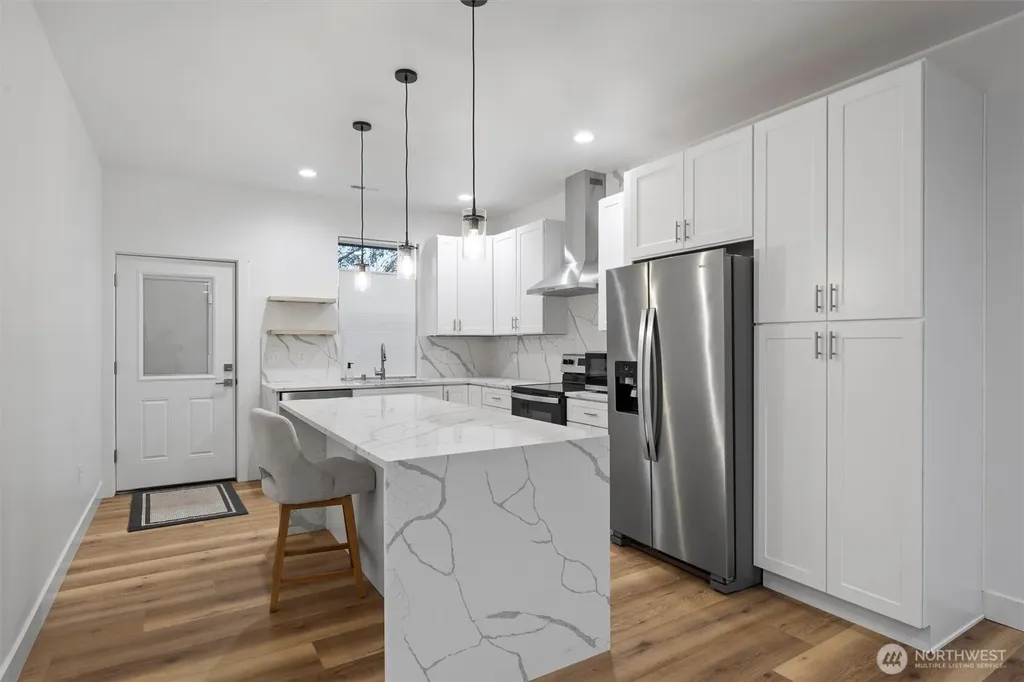 516 W Main Avenue Soap Lake WA 98851