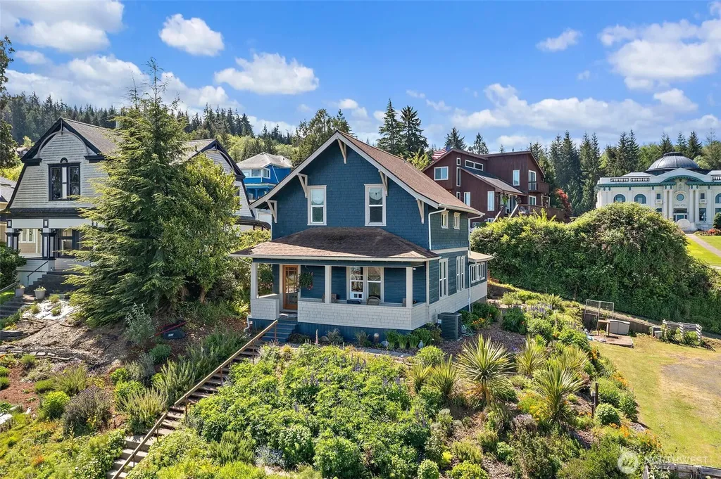 716 First Street W South Bend WA 98586