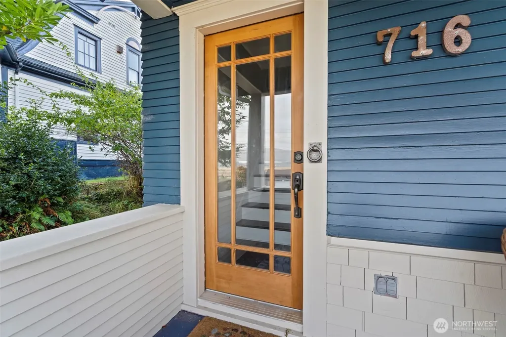 716 First Street W South Bend WA 98586