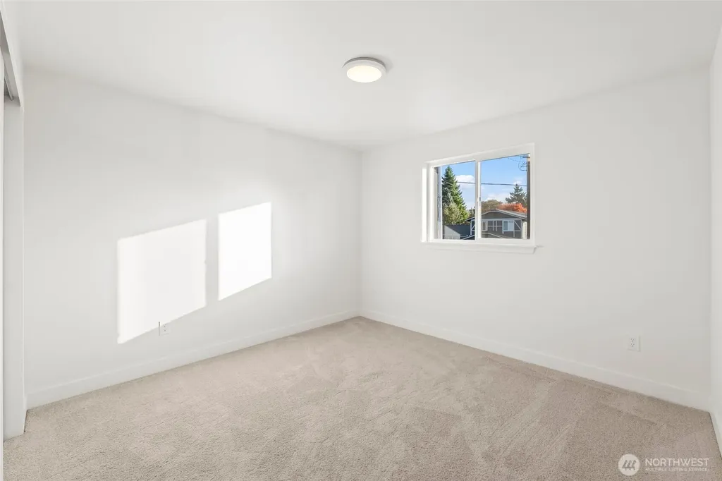 3102 44th Avenue NE Tacoma WA 98422