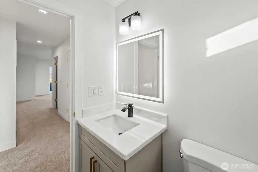 3102 44th Avenue NE Tacoma WA 98422