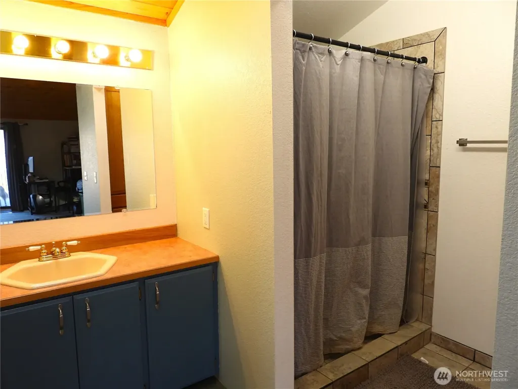 464 Highway 20 Tonasket WA 98855
