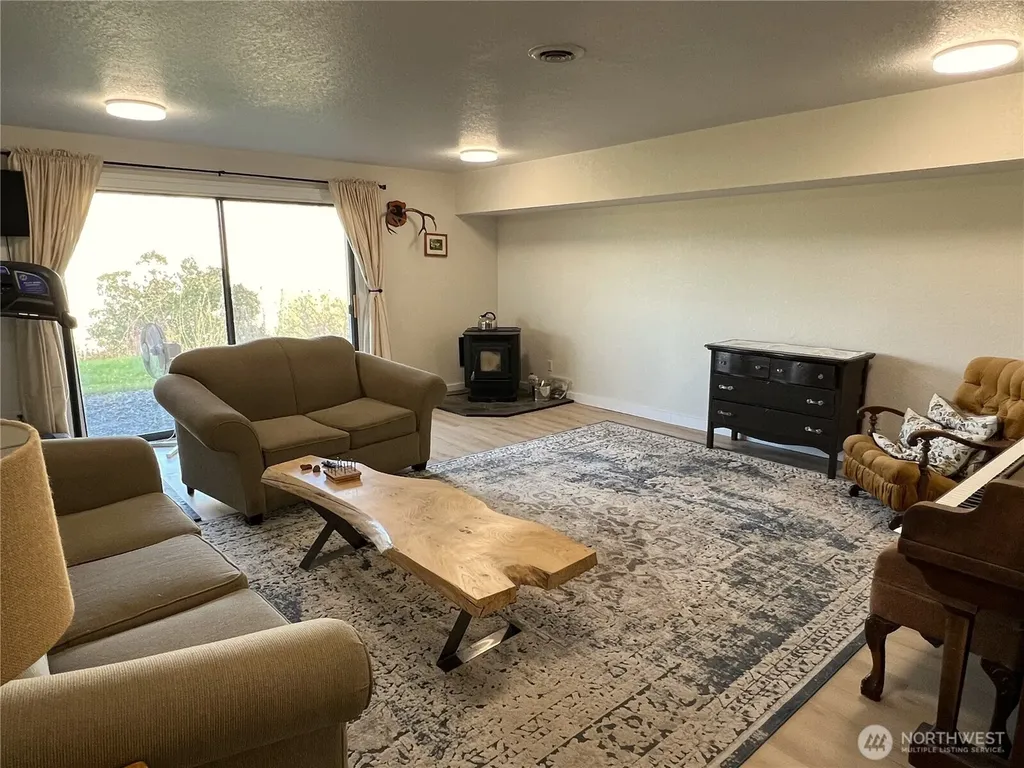 464 Highway 20 Tonasket WA 98855