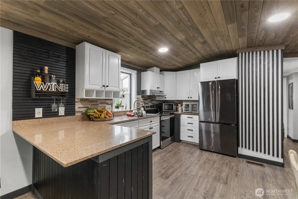 322 Chicago Boulevard S Pacific WA 98047