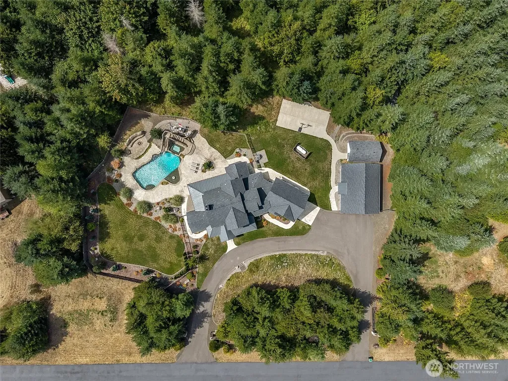4327 Creekview Lane NW Olympia WA 98502
