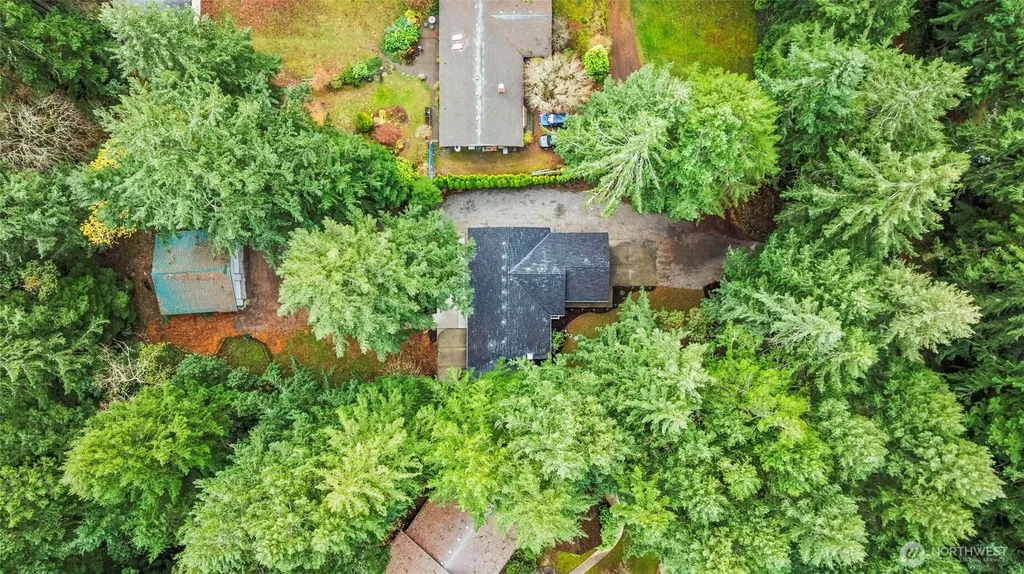 1037 9th Avenue Fox Island WA 98333