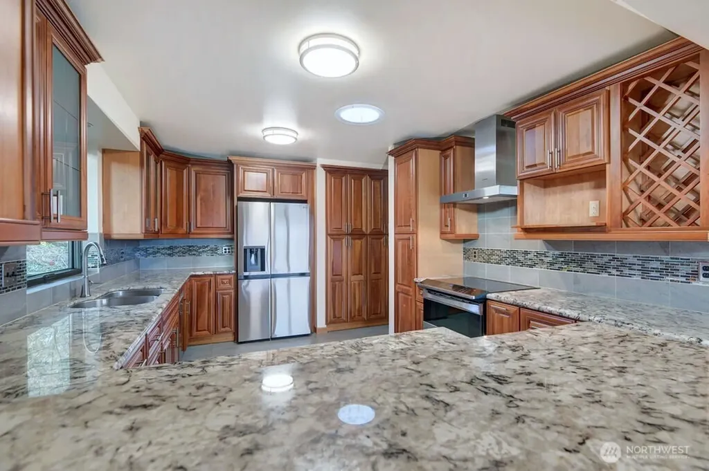 4322 29th Avenue W Seattle WA 98199