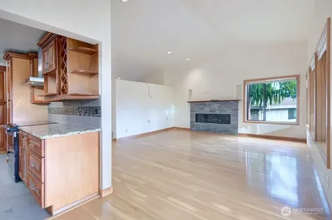 4322 29th Avenue W Seattle WA 98199