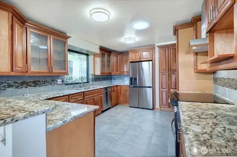 4322 29th Avenue W Seattle WA 98199