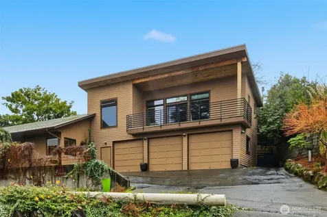 4322 29th Avenue W Seattle WA 98199