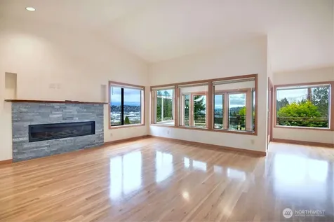 4322 29th Avenue W Seattle WA 98199