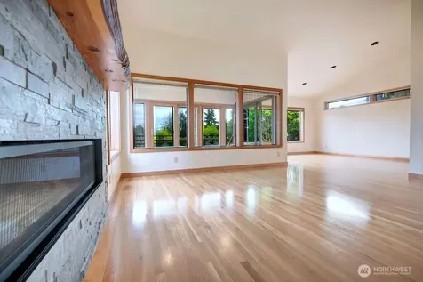 4322 29th Avenue W Seattle WA 98199