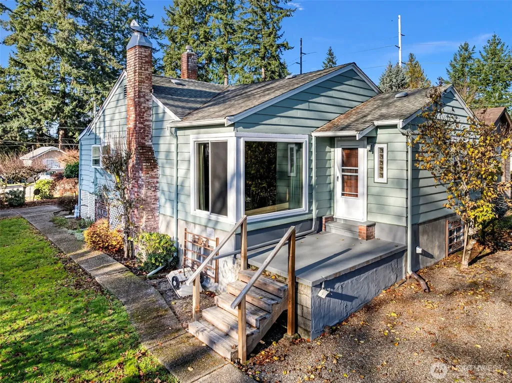410 S Charleston Avenue Bremerton WA 98312