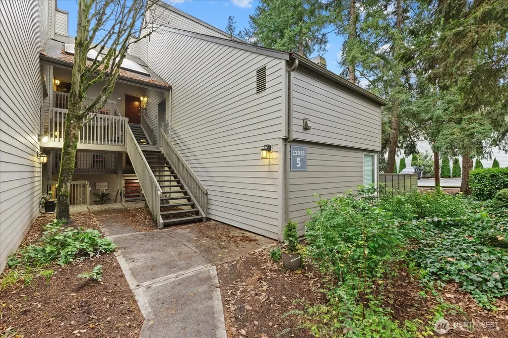 11815 93rd Lane NE Kirkland WA 98034