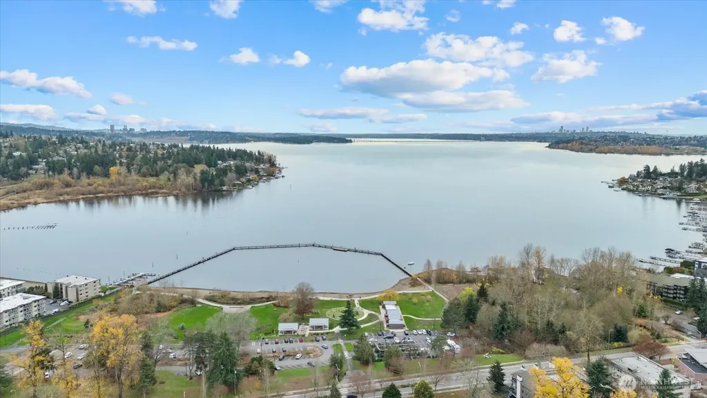 11815 93rd Lane NE Kirkland WA 98034