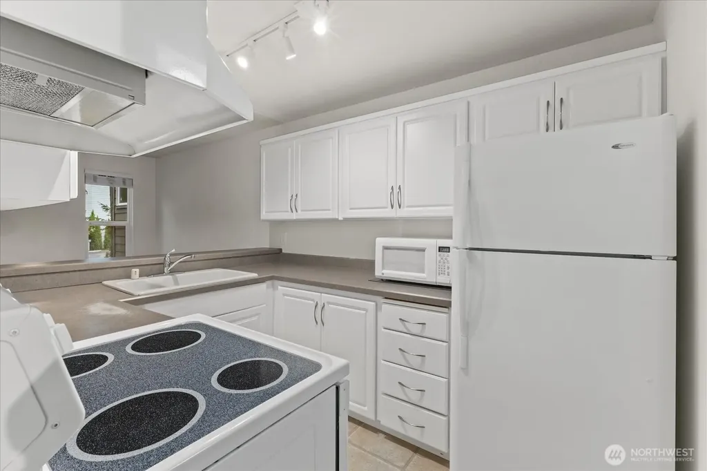 11815 93rd Lane NE Kirkland WA 98034