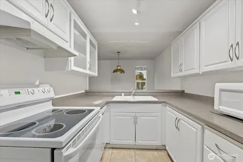 11815 93rd Lane NE Kirkland WA 98034