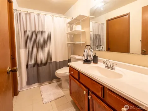 928 N 98th Street Seattle WA 98103