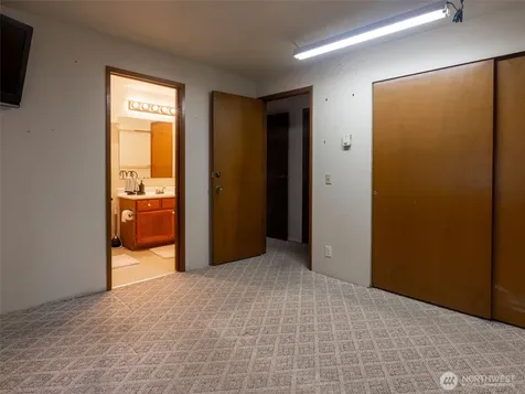 928 N 98th Street Seattle WA 98103