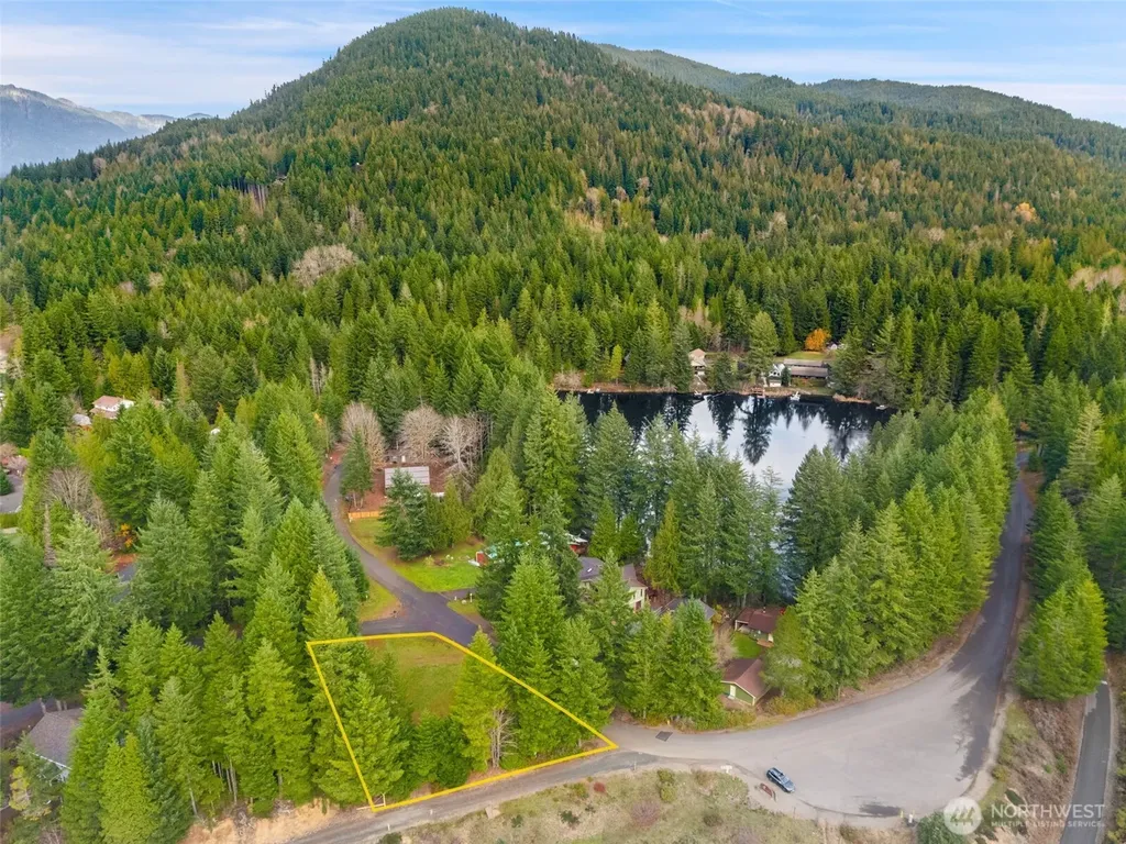 451 N Standstill Drive S Hoodsport WA 98548