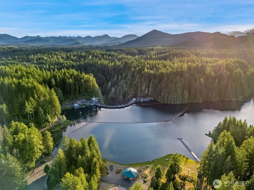 451 N Standstill Drive S Hoodsport WA 98548