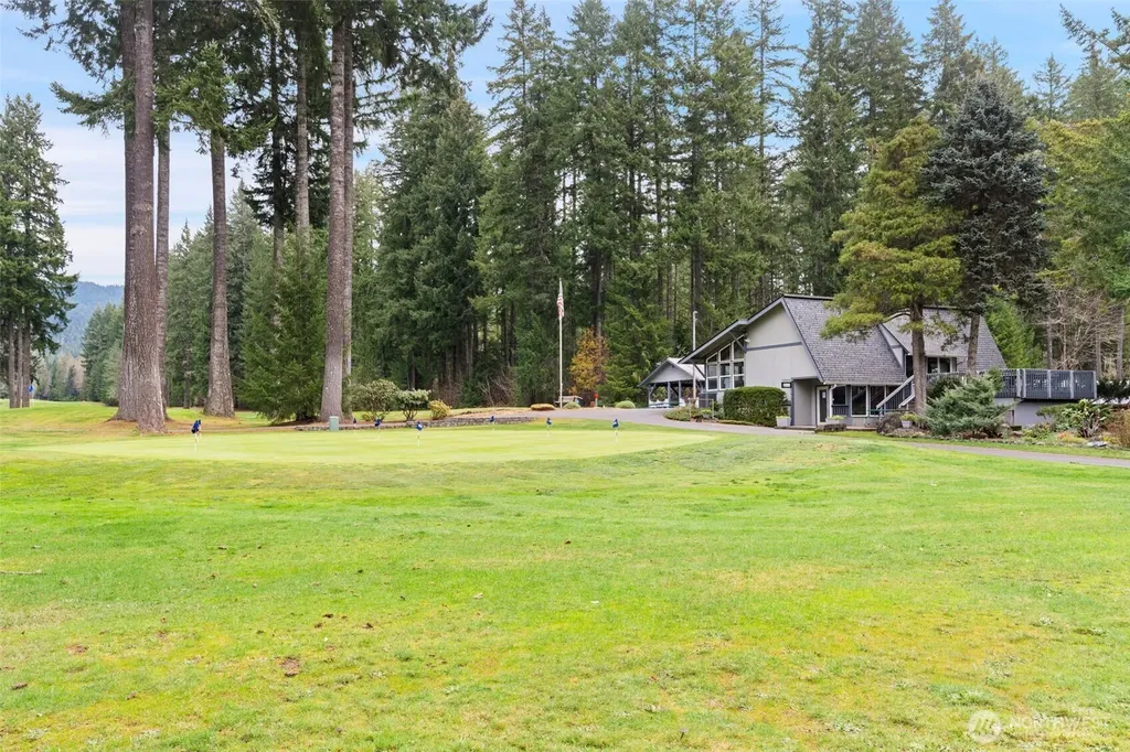 451 N Standstill Drive S Hoodsport WA 98548