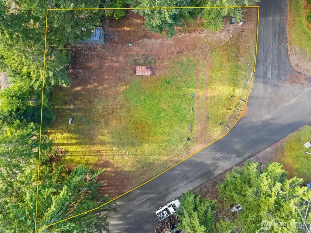 451 N Standstill Drive S Hoodsport WA 98548