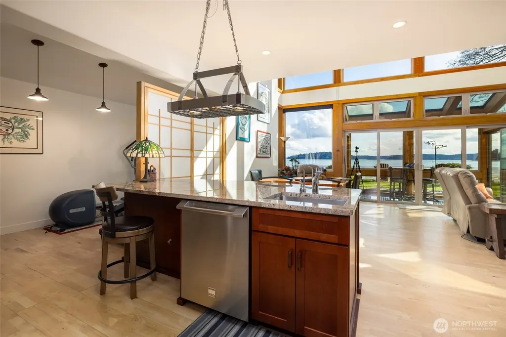 13207 Satterlee Road Anacortes WA 98221