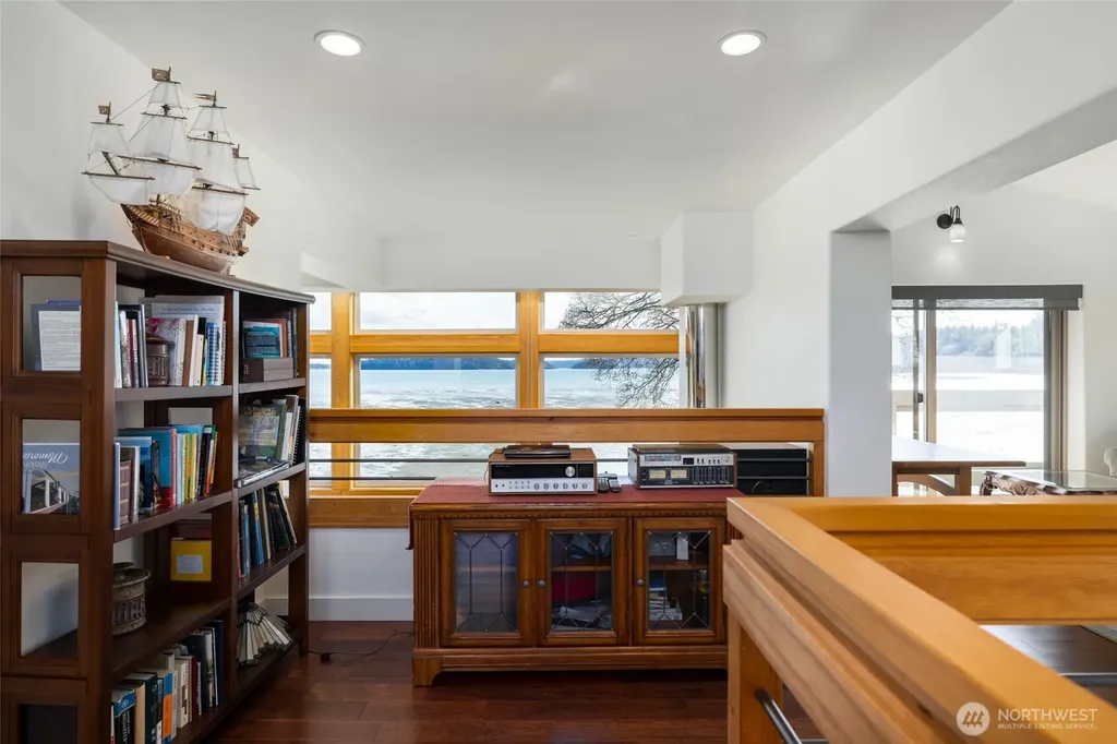 13207 Satterlee Road Anacortes WA 98221