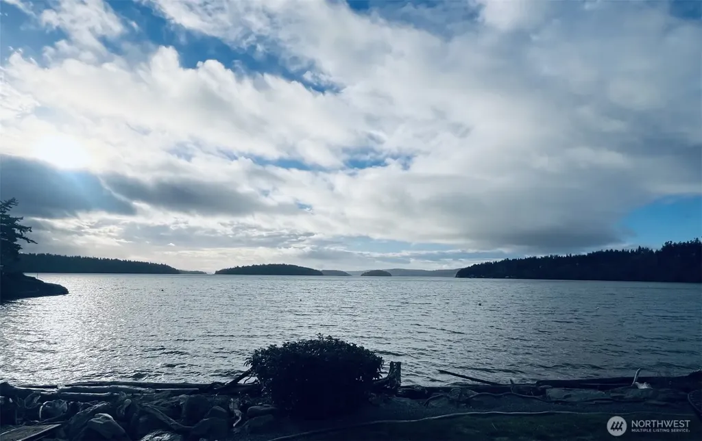13207 Satterlee Road Anacortes WA 98221