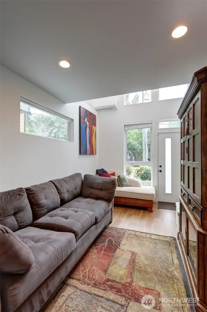 3854 22nd Avenue SW Seattle WA 98106